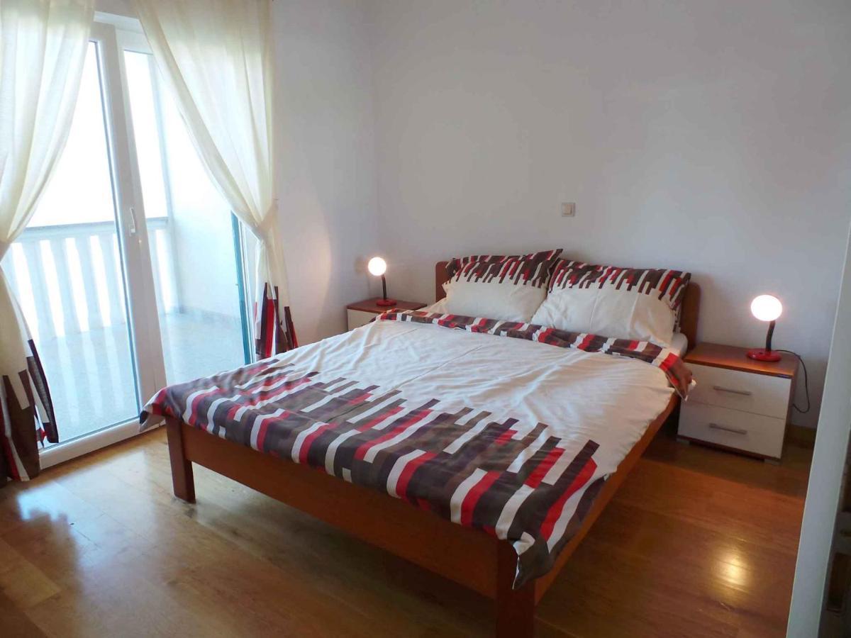 Holiday Home In Malinska/Insel Krk 13031 Buitenkant foto