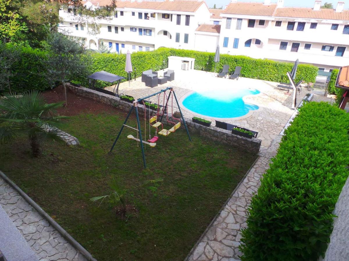 Holiday Home In Malinska/Insel Krk 13031 Buitenkant foto
