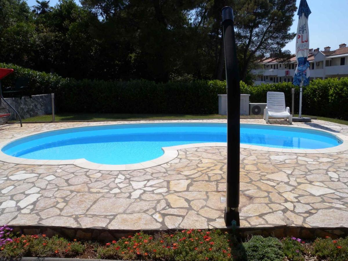 Holiday Home In Malinska/Insel Krk 13031 Buitenkant foto