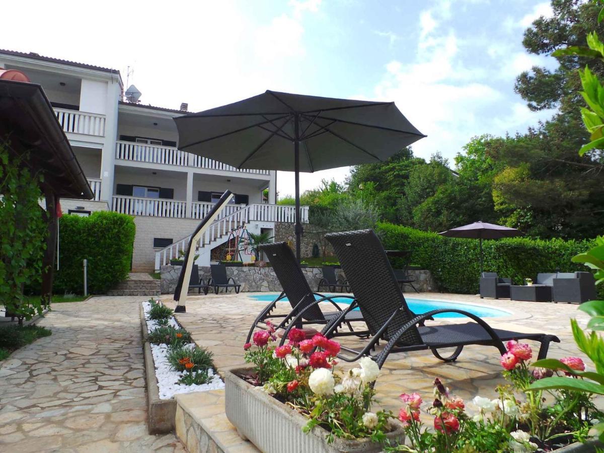 Holiday Home In Malinska/Insel Krk 13031 Buitenkant foto